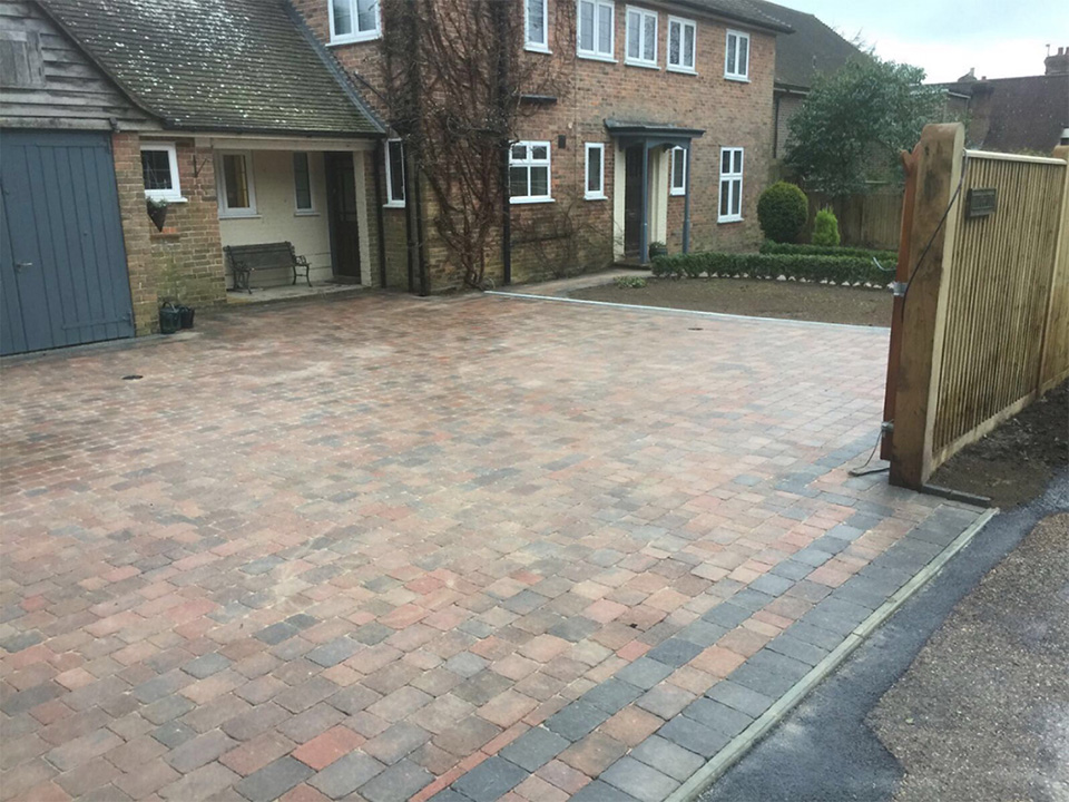Buxted Driveway Installation and Path – in Country Cobble